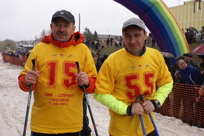 Сергей Крянин и один из спонсоров соревнований